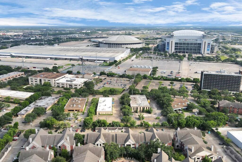 Beautiful Unit Near Med Center W/ Shopping Center Apartment Houston Ngoại thất bức ảnh