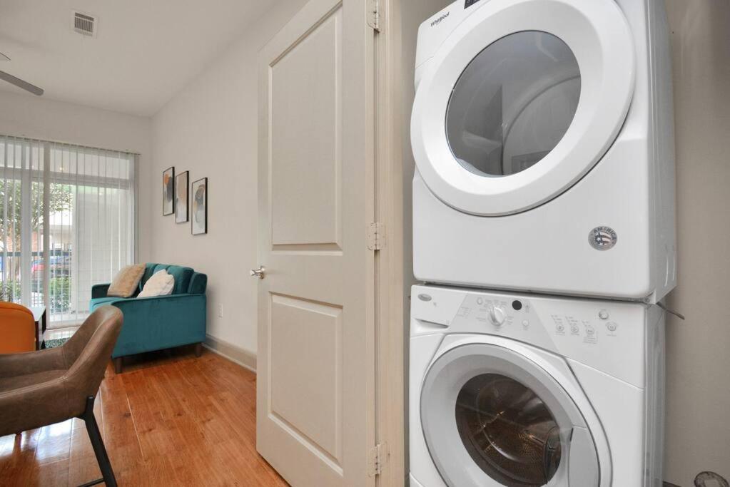 Beautiful Unit Near Med Center W/ Shopping Center Apartment Houston Ngoại thất bức ảnh